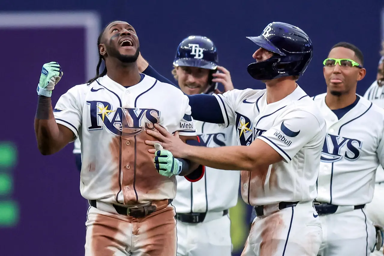 Rays tie Padres in 9th on DeLuca homer, then score walk-off win in 11th