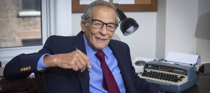 Robert Caro reflects on childhood as he receives New York Historical's Historians' Laureate Medal