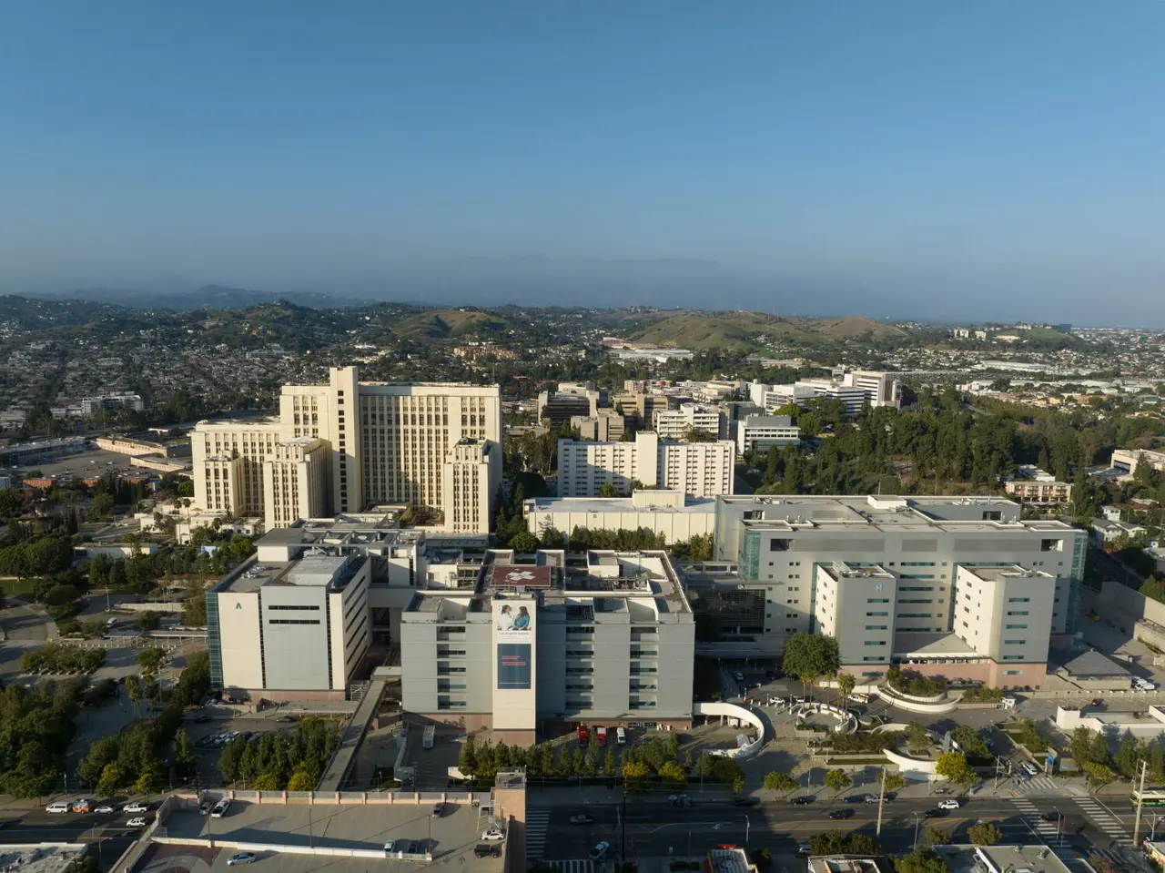 ER visits from foreign-born patients fell drastically during ICE raids, study finds