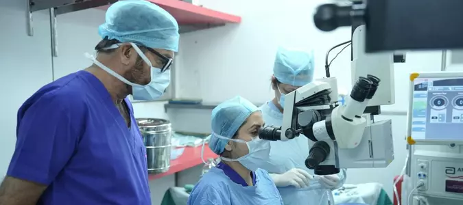 Same-day cataract surgery on both eyes called safe, effective