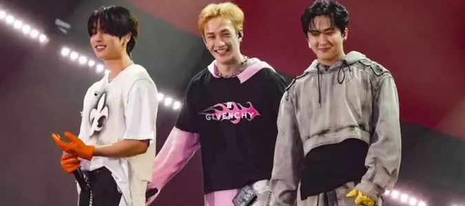 Stray Kids' 'Karma' tops U.S. album chart