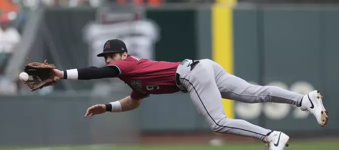 El venezolano Eduardo Rodríguez limita a Gigantes a un hit en la victoria 5-3 de Diamondbacks