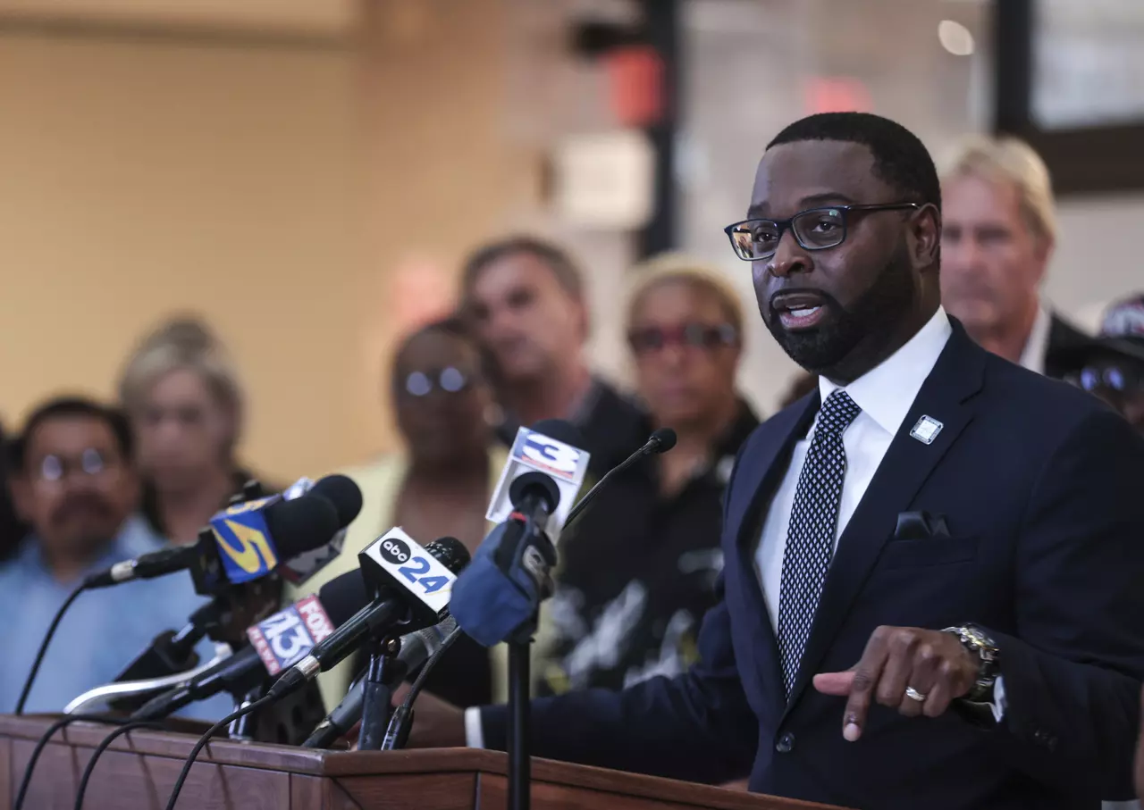 Memphis mayor says he got confirmation National Guard would be deployed from Trump's TV comments