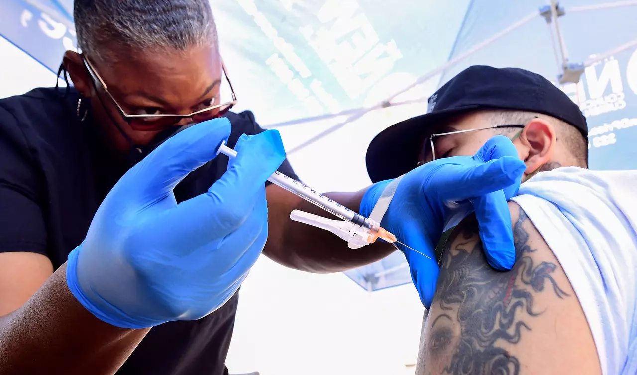 California says it can no longer trust Washington on COVID vaccines. A major battle is looming