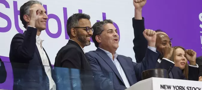Wall Street: Stub Hub rings opening bell