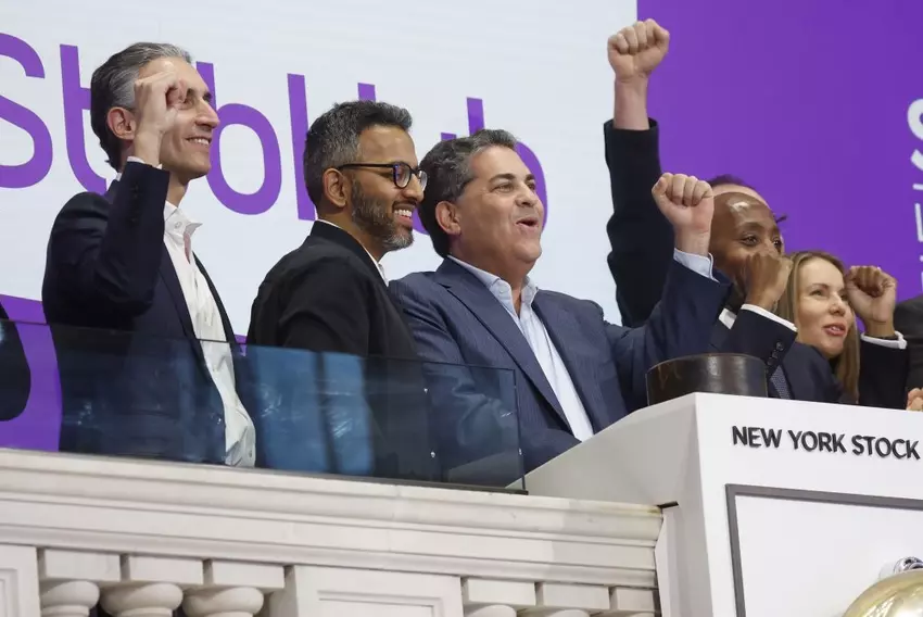 Wall Street: Stub Hub rings opening bell
