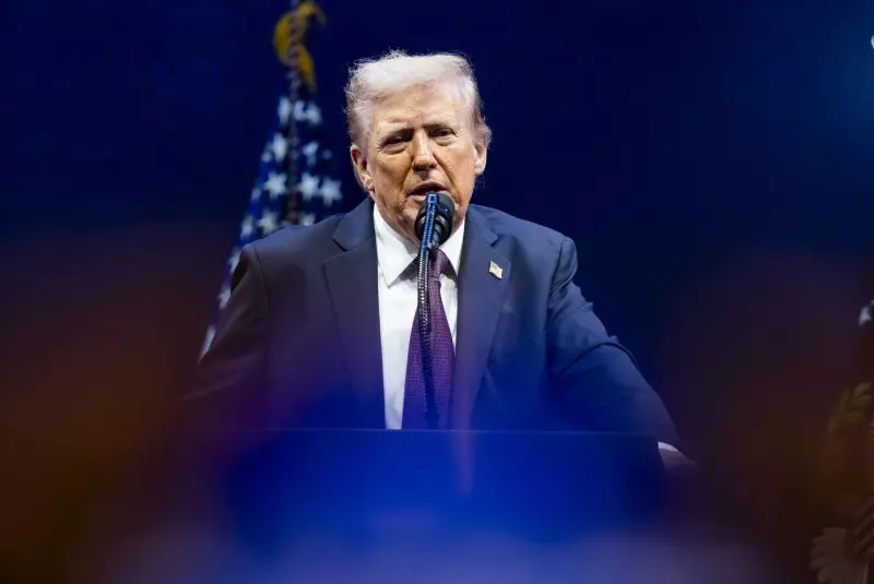 Trump announces plan to reintroduce prayer in public schools