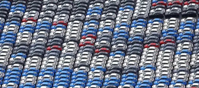Japan's exports to the US continue to fall, hit by Trump's tariffs
