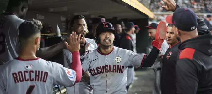 Guardianes vencen 7-5 a Tigres con cuatro hits extrabases en la décima