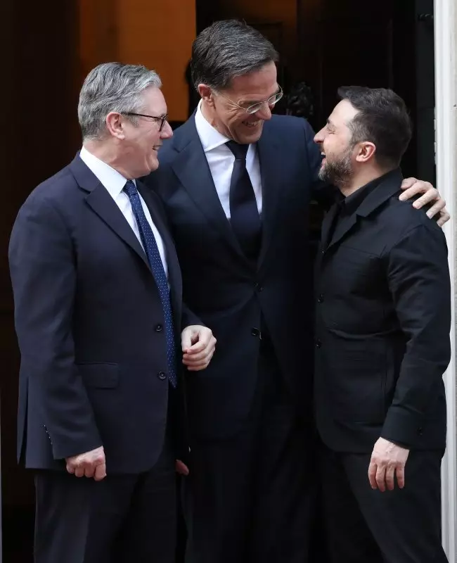 Ukrainian PM Zelensky warns of Russian weapons tech in British visit