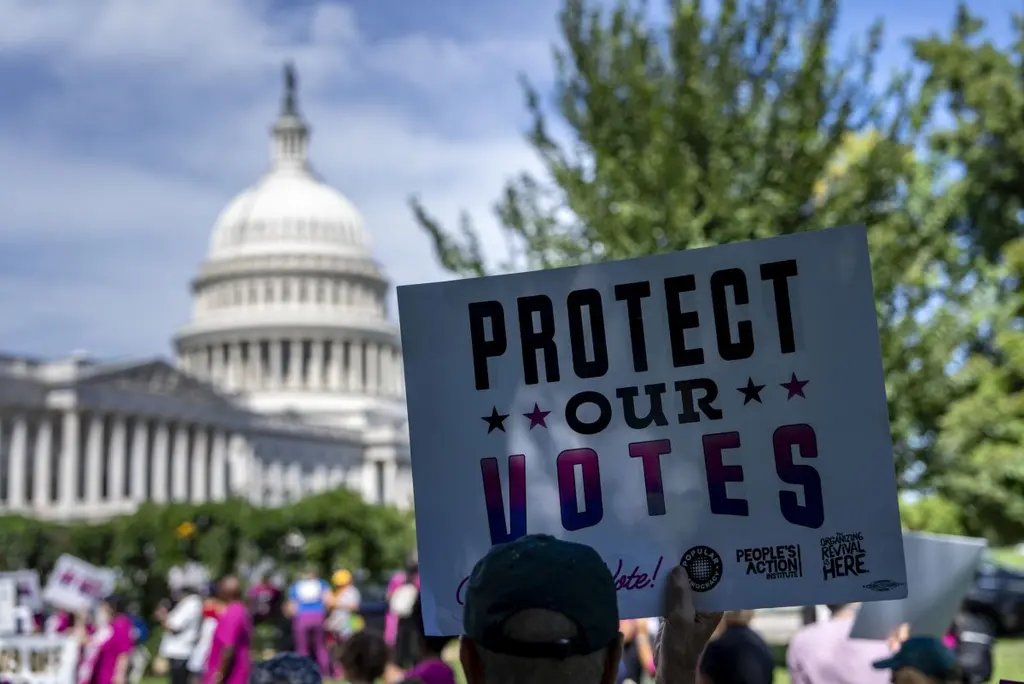Supreme Court allows Trump administration to use SAVE voter database