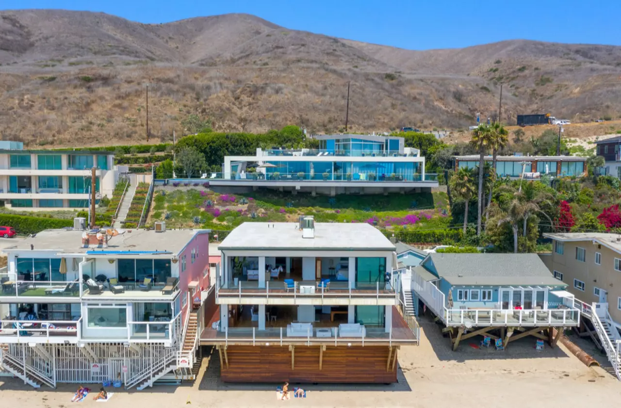 Matthew Perry's $15 Million Malibu Beach House