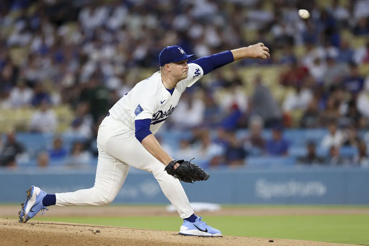 Catcher Will Smith shows how much he was missed as Dodgers beat Reds