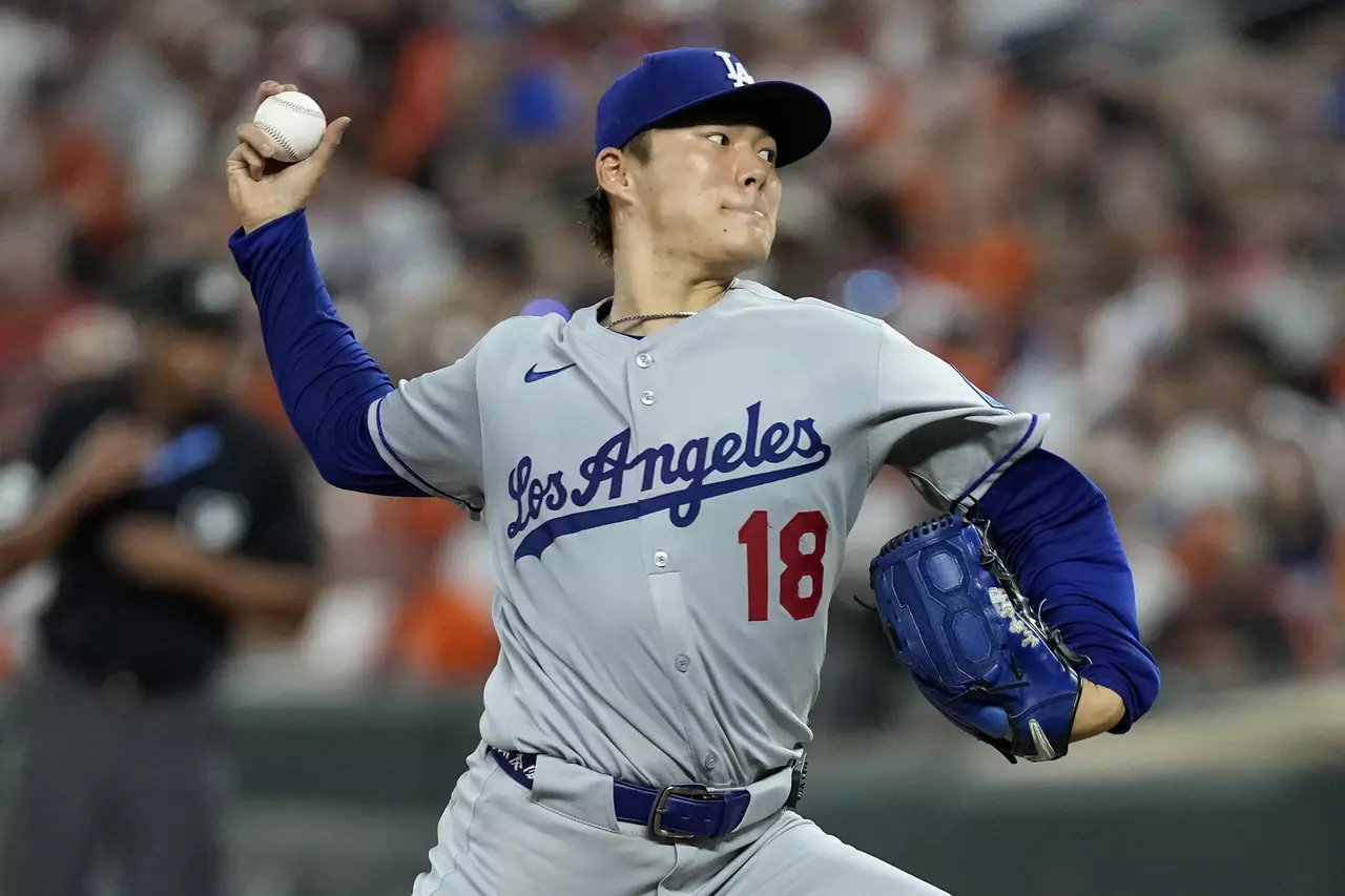 Yoshinobu Yamamoto falls one out short of a no-hitter, then Dodgers lose in Orioles walk-off