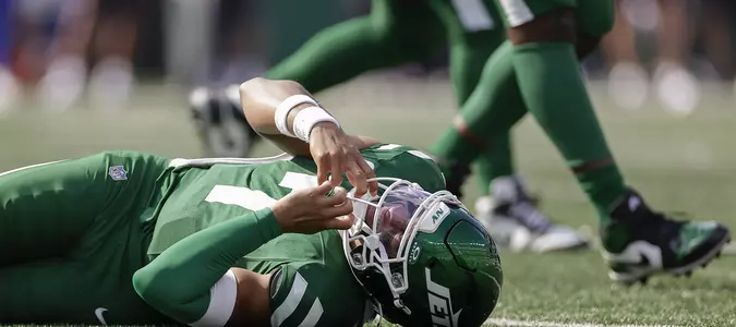 Jets' Justin Fields in concussion protocol, Tyrod Taylor could start vs. Buccaneers