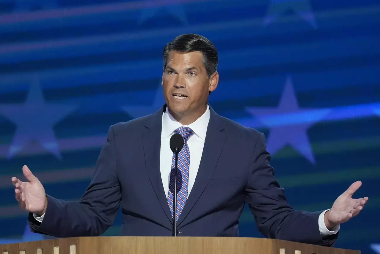 Geoff Duncan, a Trump critic and former Republican, announces Georgia governor bid as a Democrat