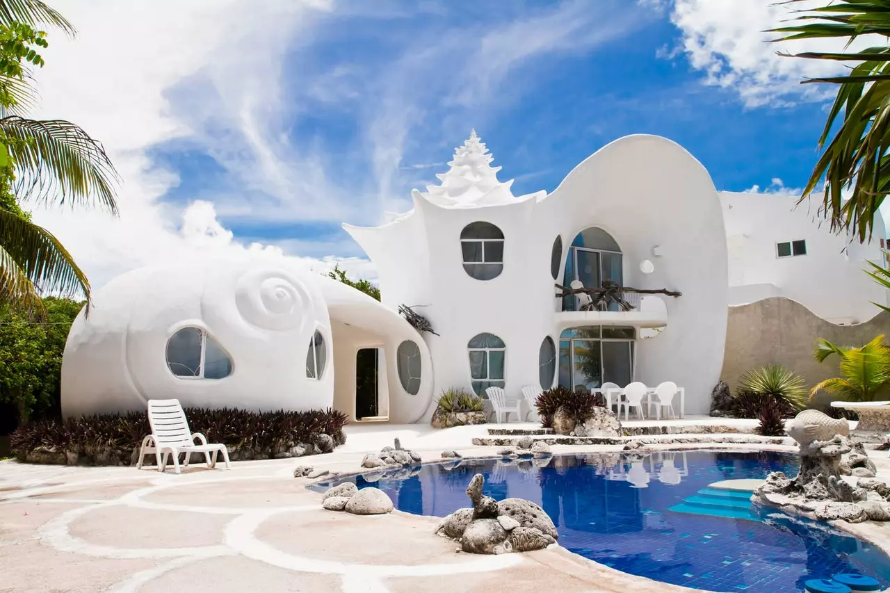 12 of the World’s Weirdest Buildings