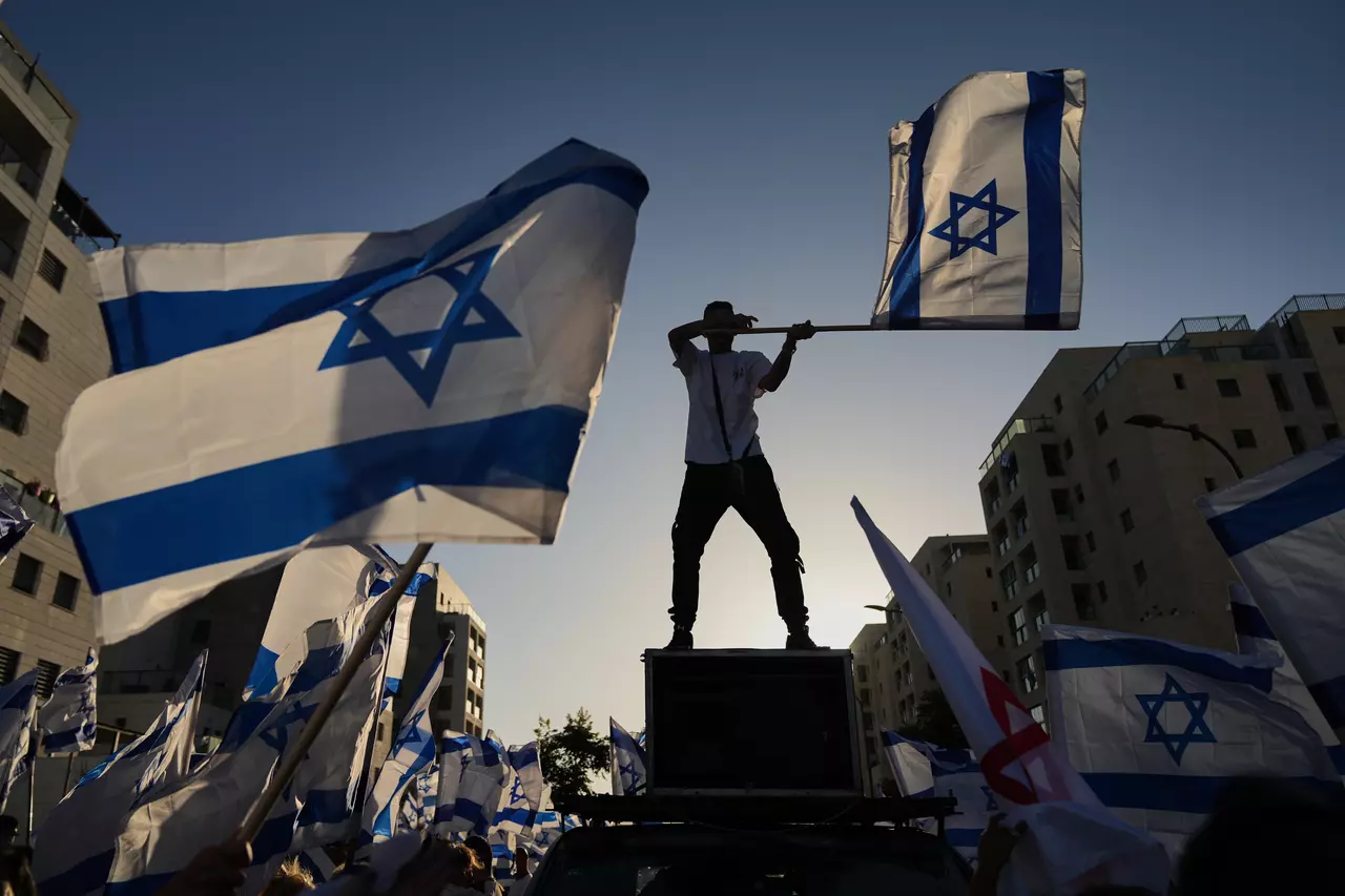 US envoys arrive in Israel to shore up the Gaza ceasefire after a major flareup
