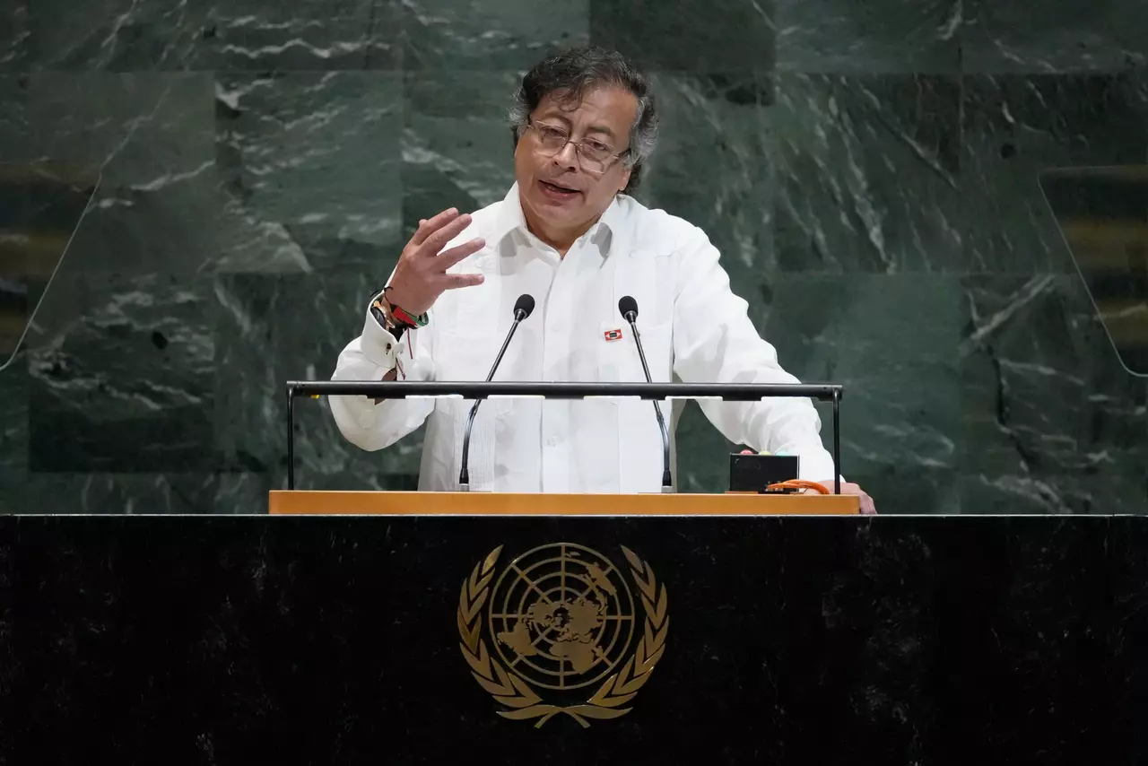 Colombia's foreign minister 'renounces' her US visa as tensions between both nations escalate