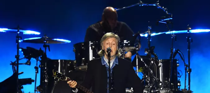 In Santa Barbara, Paul McCartney warms up before getting back