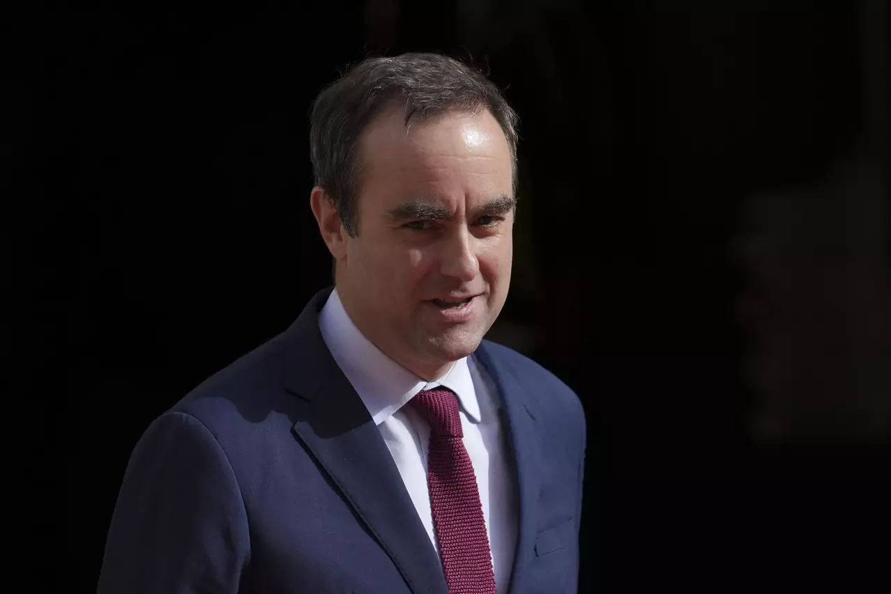France’s new prime minister faces a bumpy ride with budget challenges and nationwide strikes ahead