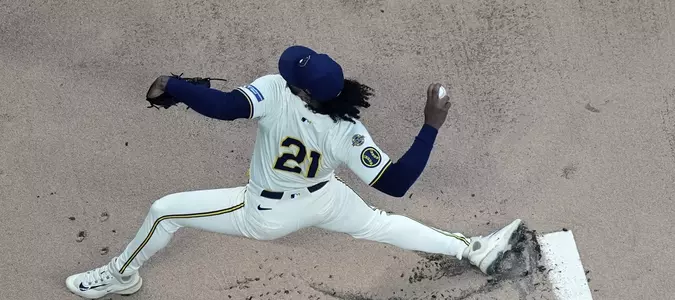 Peralta logra su 17ª victoria, Yelich conecta jonrón y Cerveceros vencen 9-2 a Angelinos