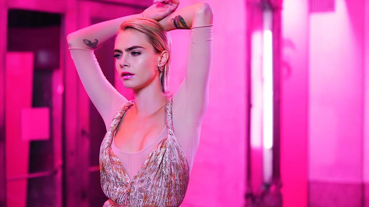 Cara is Addicted to Pink