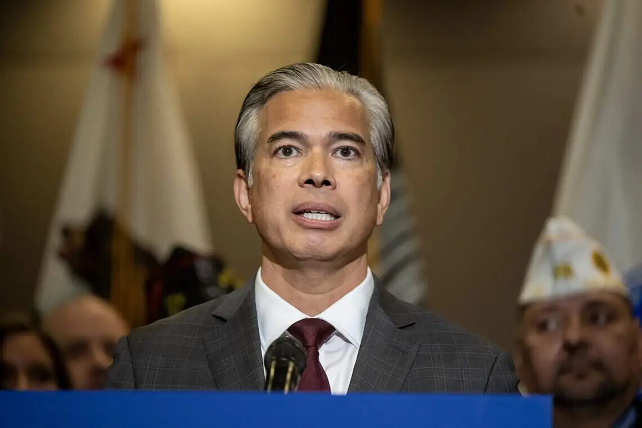 California leads lawsuit challenging Trump’s rollback of fuel economy rules