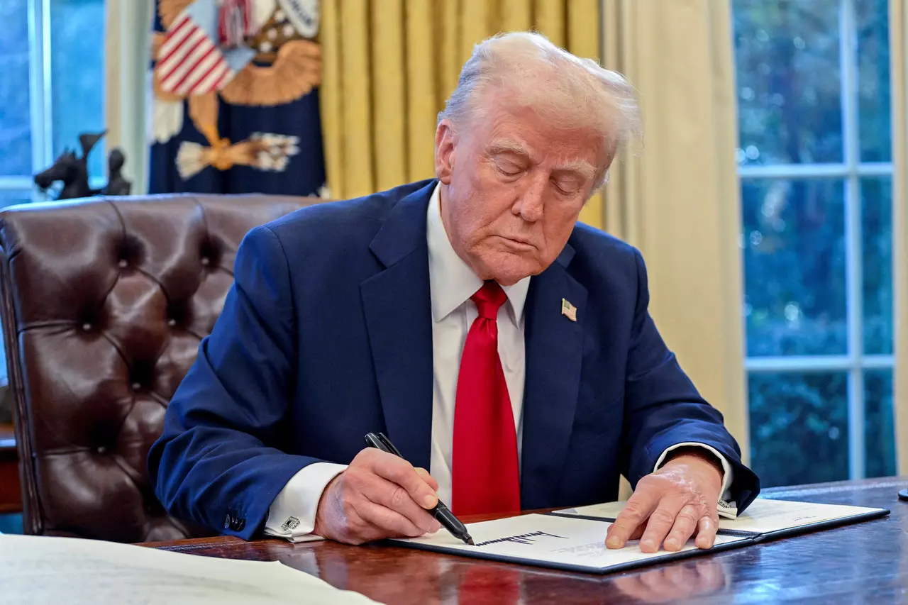 In a week of stumbles, Trump faces setbacks in court and abroad