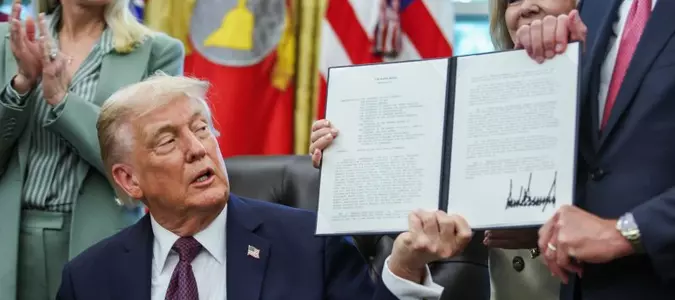 Trump signs memorandum to deploy U.S. National Guard troops to Memphis