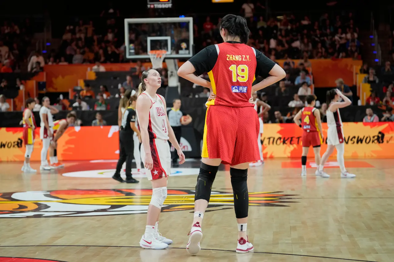 Zhang Ziyu towers in her World Cup debut as 7-foot-3 sensation hopes to get China to quarterfinals