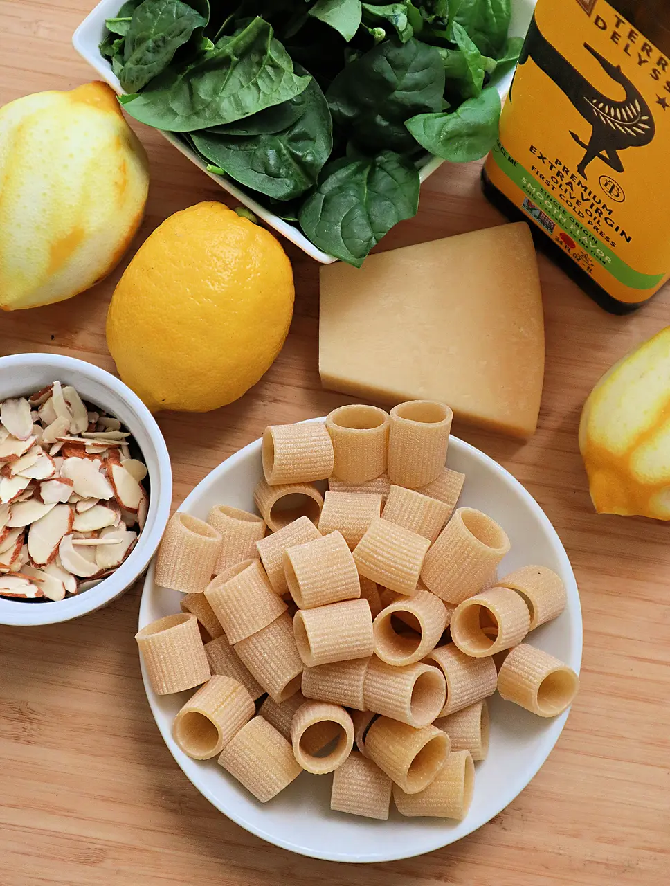 Gretchen’s table: Lemon pesto pasta with silvered almonds brightens a fall day