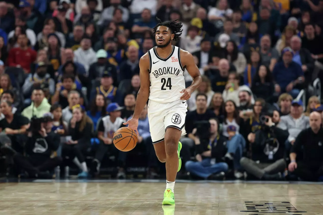Cam Thomas signs 1-year qualifying offer to return to Nets: Sources