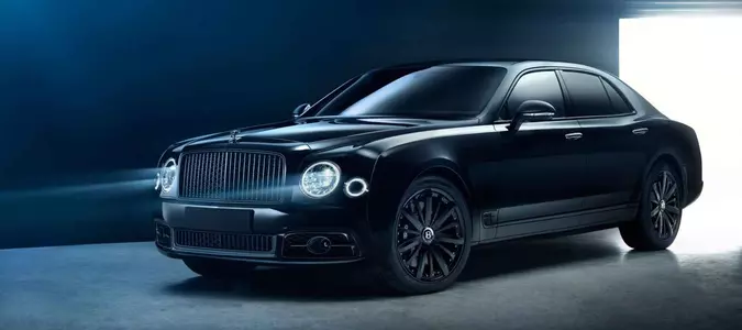 The Bentley Mulsanne Goes Stealth