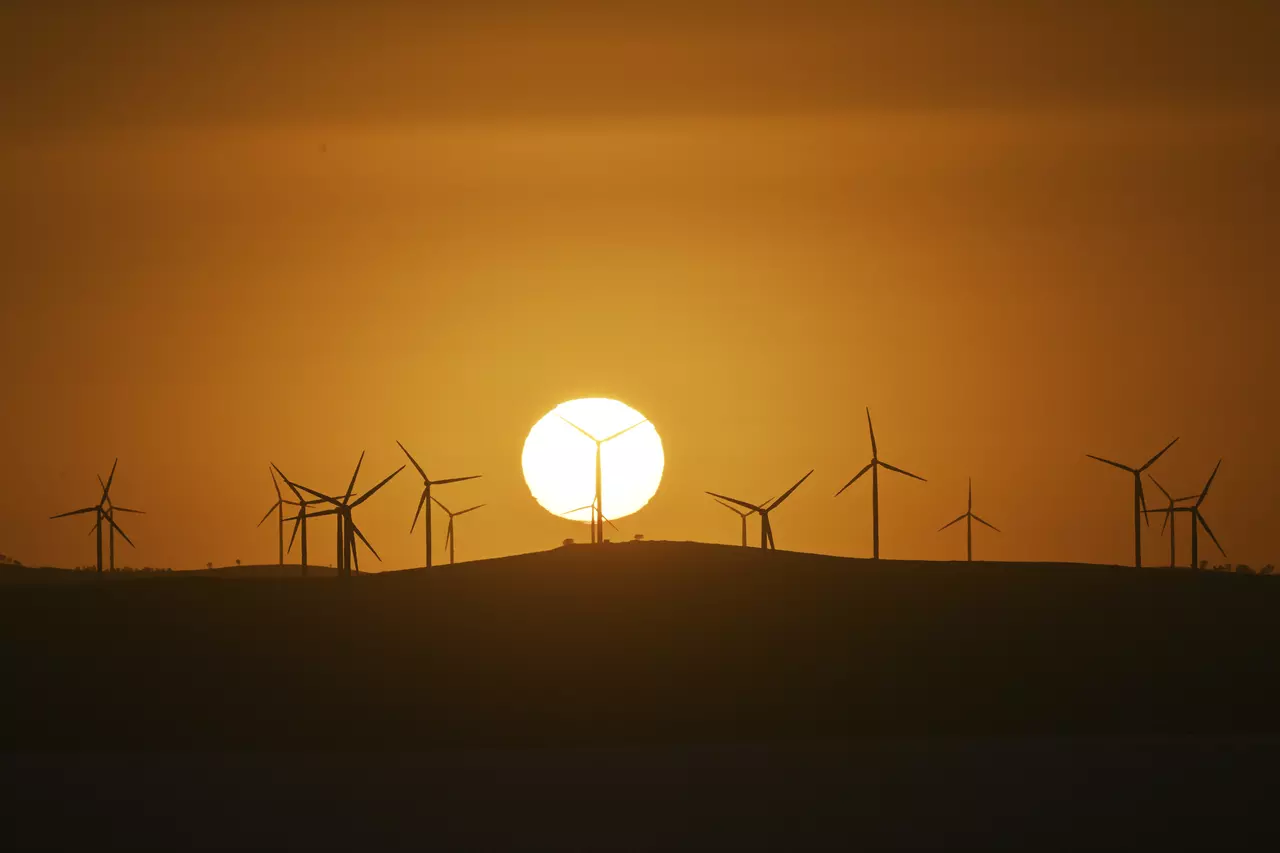 Australia targets at least 62% emissions cut in the next decade