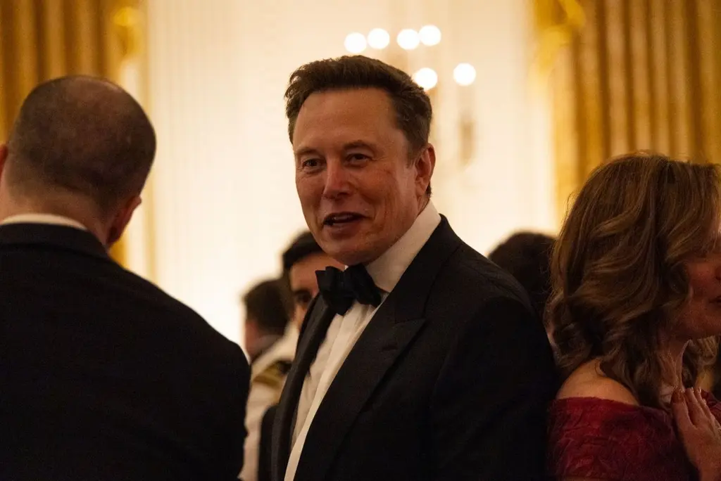 Elon Musk says he will give SpaceX shares to all children in America