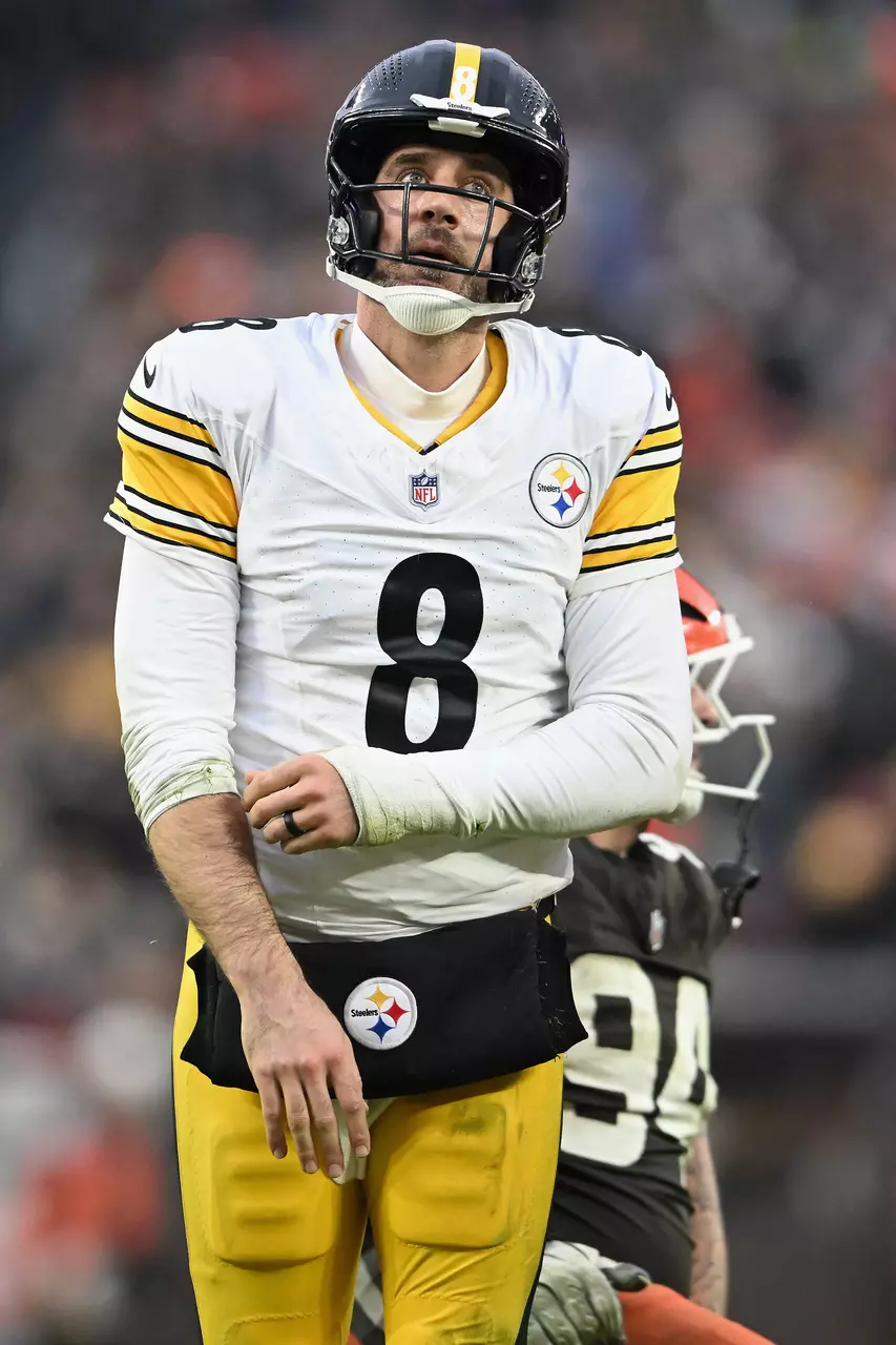 Steelers QB Aaron Rodgers announces the 2026 NFL season will be his last