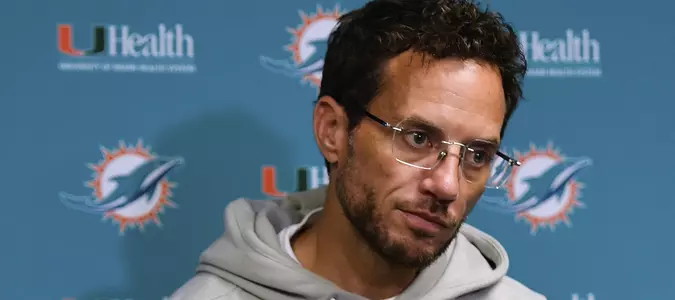 No moral victories in losing, says coach McDaniel after Dolphins drop to 0-3 in 31-21 loss to Bills
