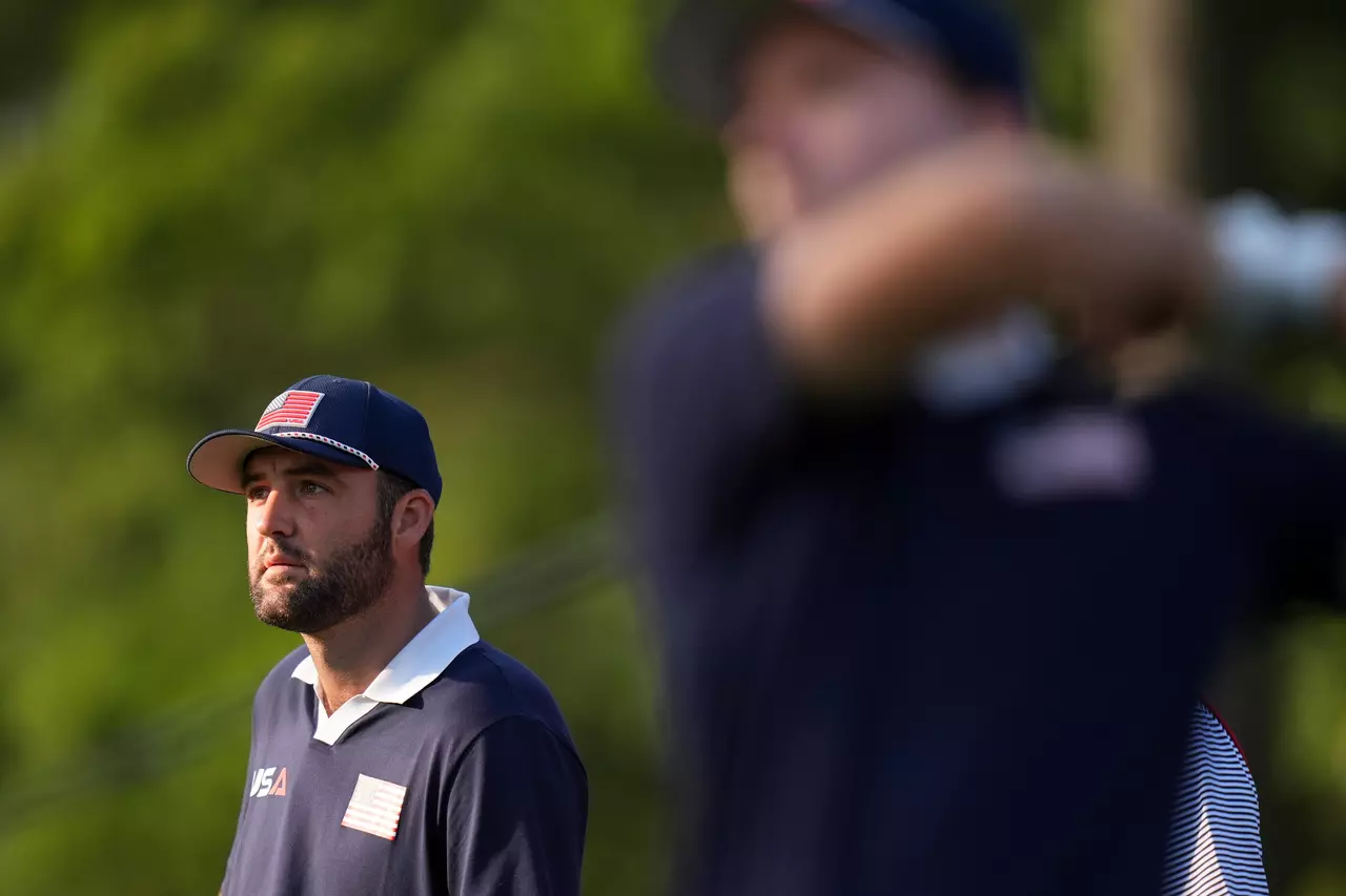 Scheffler loses twice more to become the first US player to be 0-4 through 4 sessions at a Ryder Cup