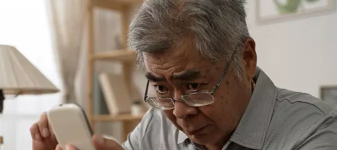 Eye drops could offer an alternative to reading glasses for seniors