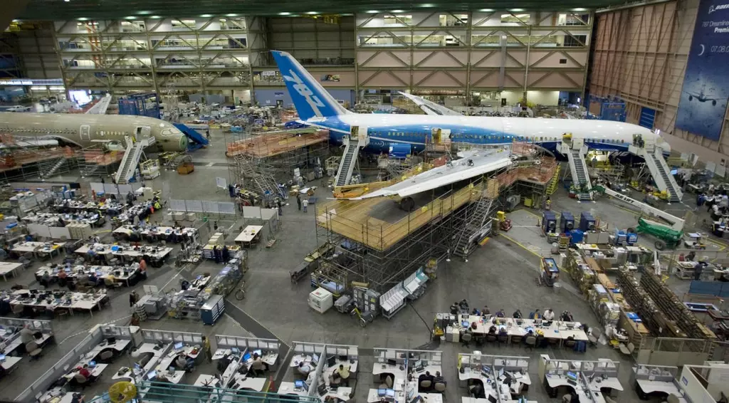 Striking St. Louis Boeing Co. machinists reject third contract offer