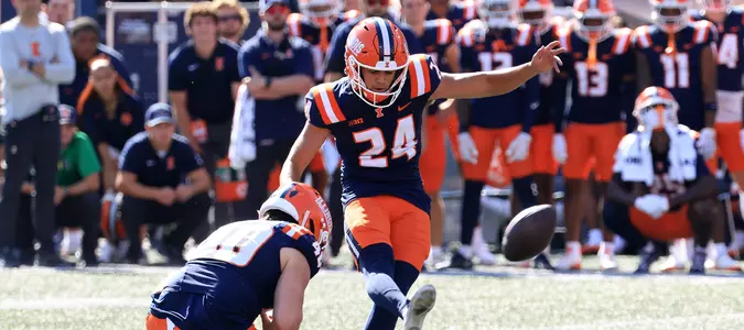 USC struggles with mistakes, penalties in last-second loss to Illinois