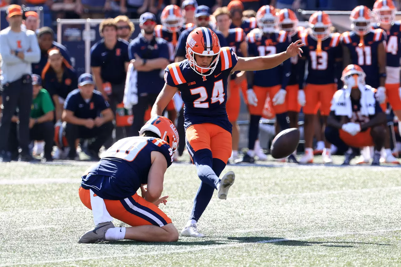 USC struggles with mistakes, penalties in last-second loss to Illinois