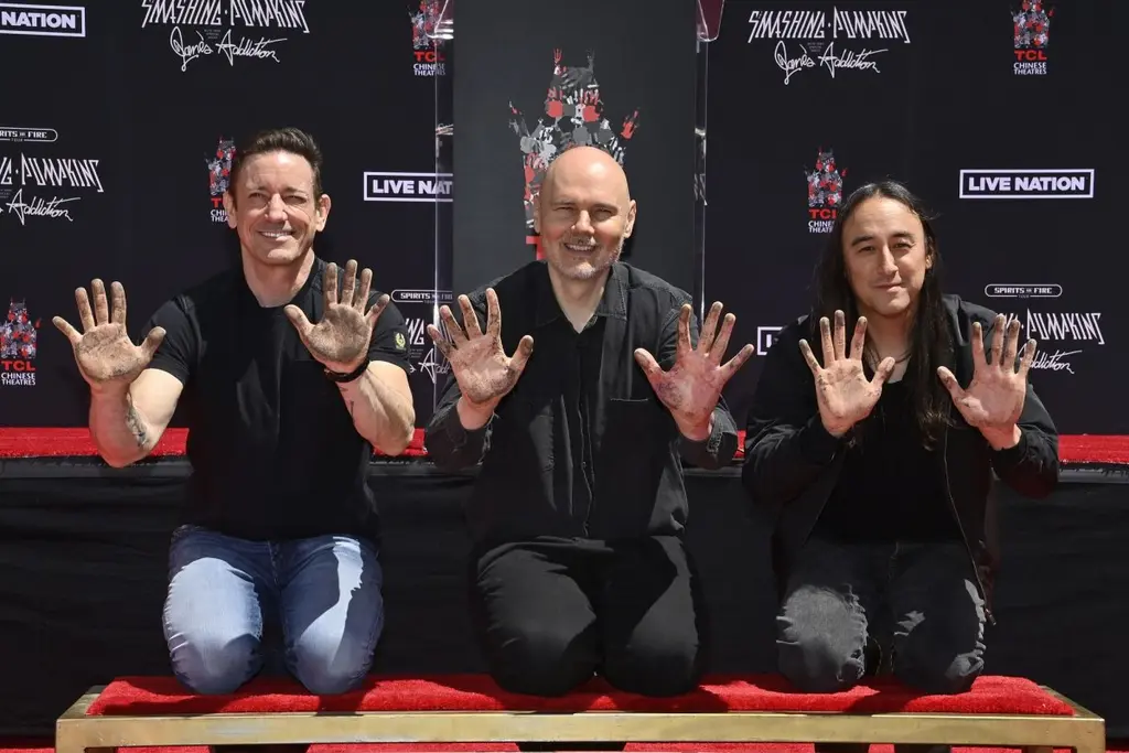 Smashing Pumpkins release 'Black Stars,' song for 'Hunger Games' film