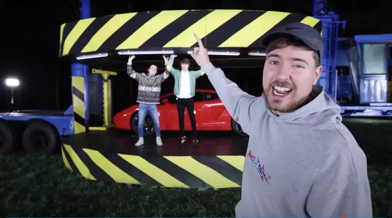 Mr. Beast | Hydraulic Press vs Lamborghini