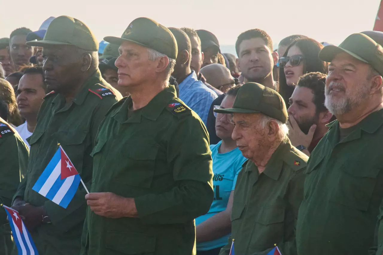 Cuba ex-President Raúl Castro makes first appearance since US charges to celebrate birthday