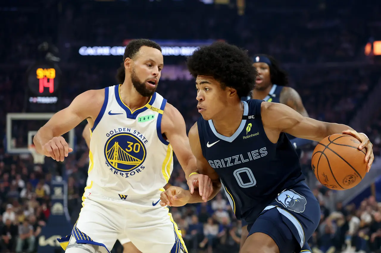 Warriors instant analysis: Golden State collapses vs. Grizzlies in home opener