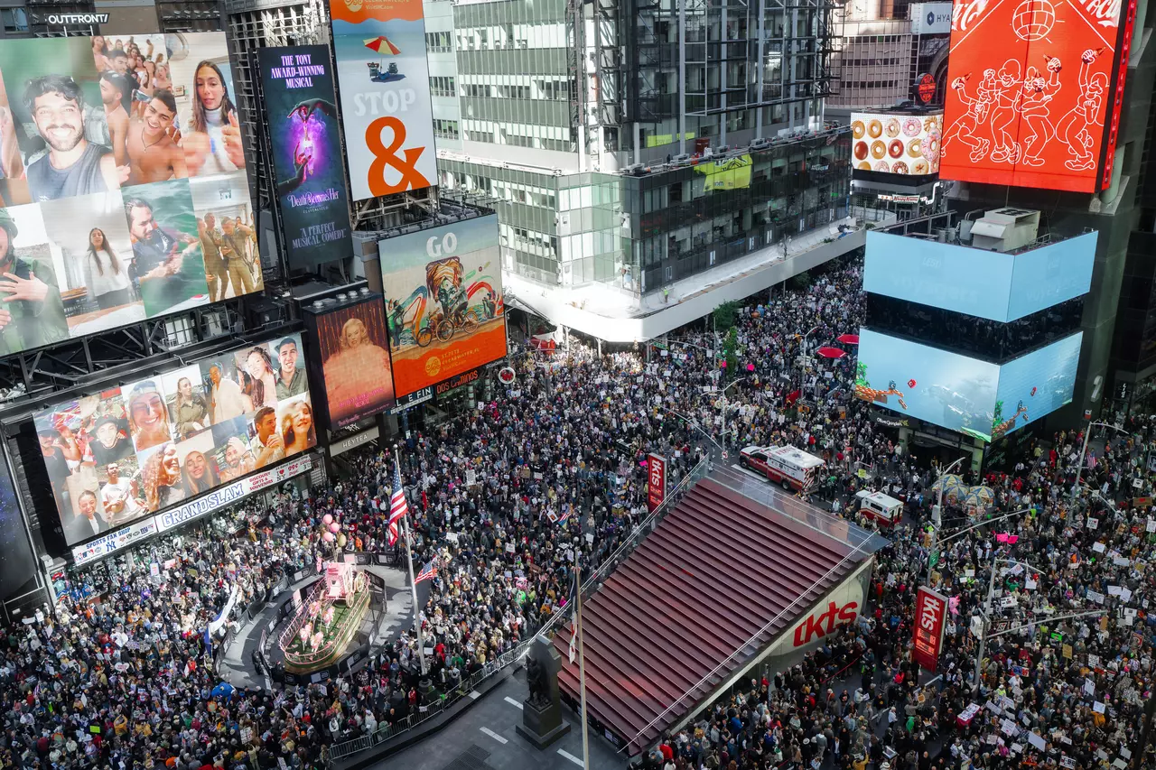 ‘No Kings’ Protests Against Trump Draw Huge Crowds in Cities and Towns Across the U.S.
