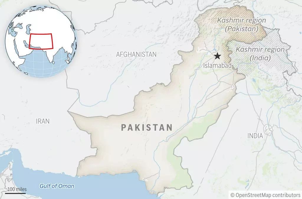 Pakistani army says clashes near the Afghan border killed 19 soldiers and 45 militants