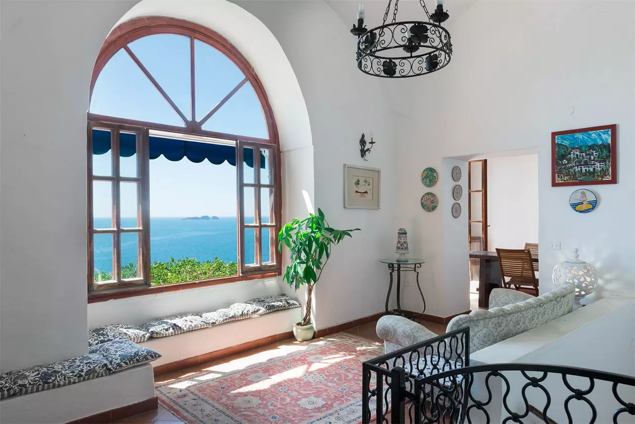 Experience an Authentic Italian Getaway on the Amalfi Coast